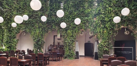 Températures confortables sur la terrasse du Château de Łagów
